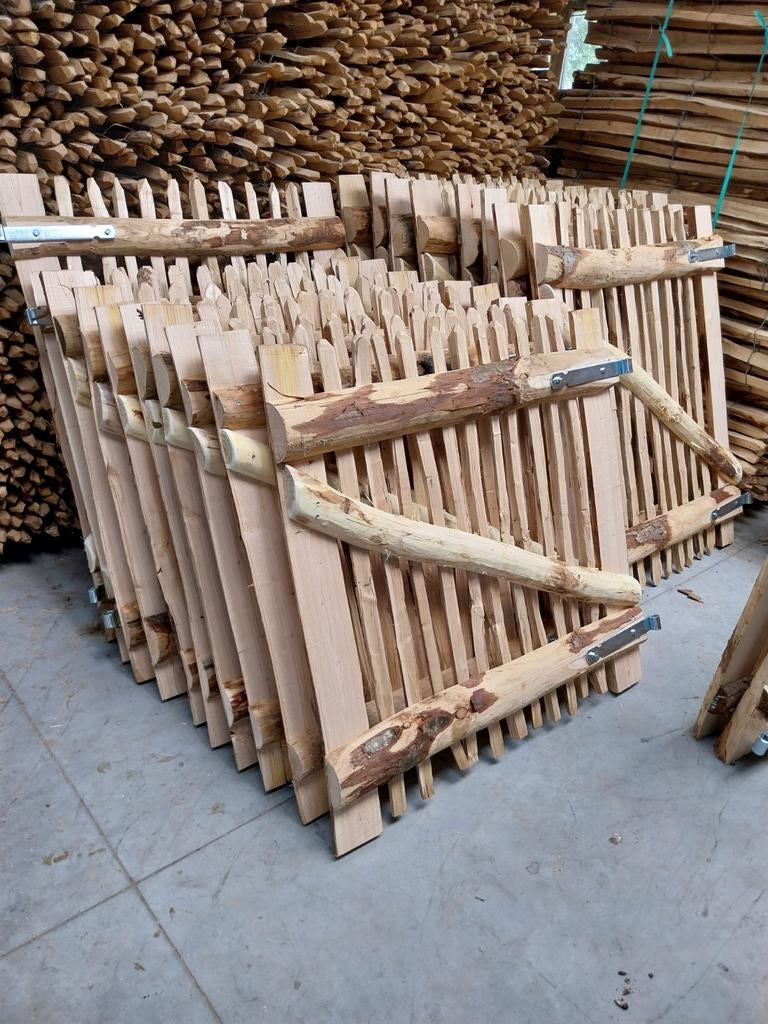 Goedkoopste kastanje hekwerk en grote stock Kippenhoeve, Ophalen of Verzenden