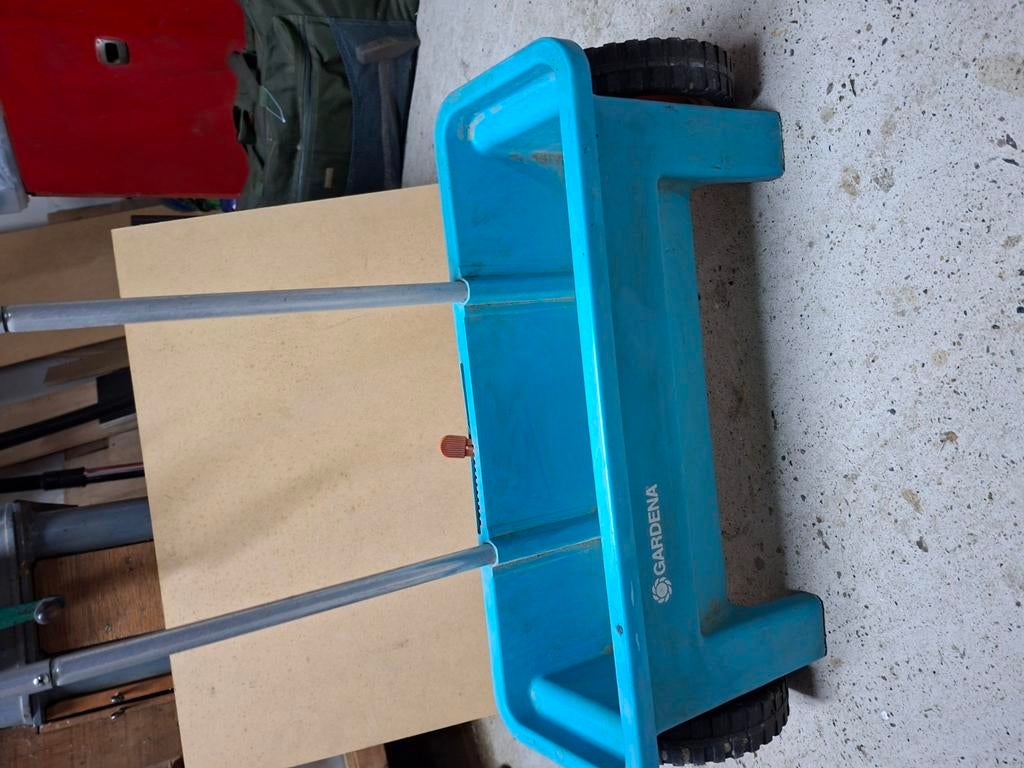 Meststofstrooier gardena 15€, Enlèvement, Comme neuf