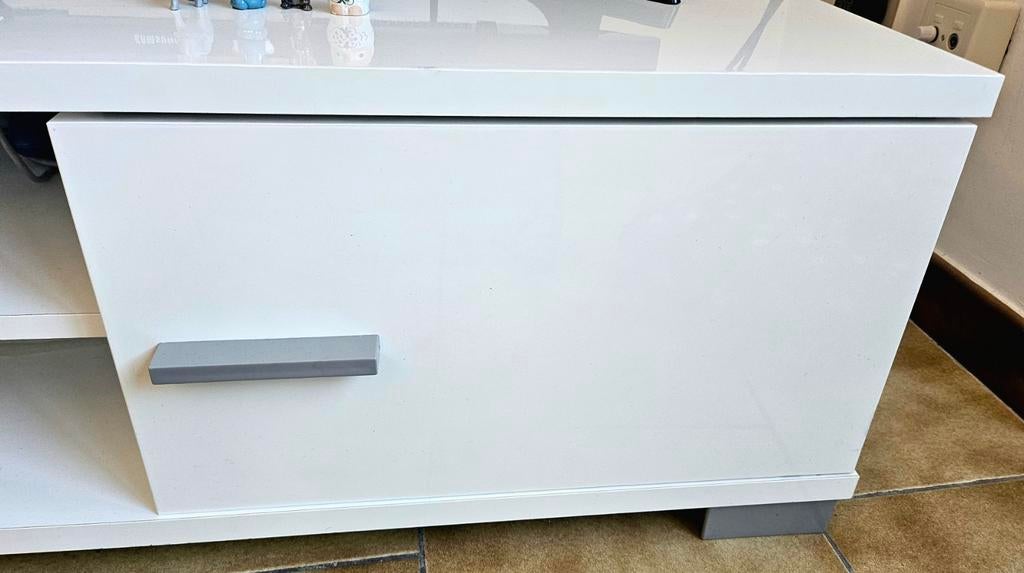 Te koop TV witte meubel, Huis en Inrichting, Kasten |Televisiemeubels, Ophalen, 50 tot 100 cm, Zo goed als nieuw, Minder dan 100 cm