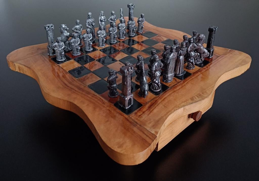 Houten schaakspel met metalen stukken., Antiek en Kunst, Ophalen of Verzenden
