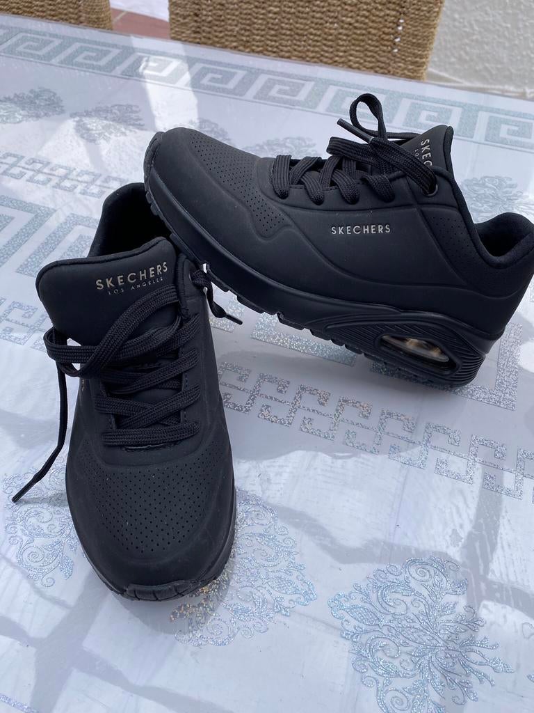 Baskets Skechers femme neuf 36, Neuf, Chaussures