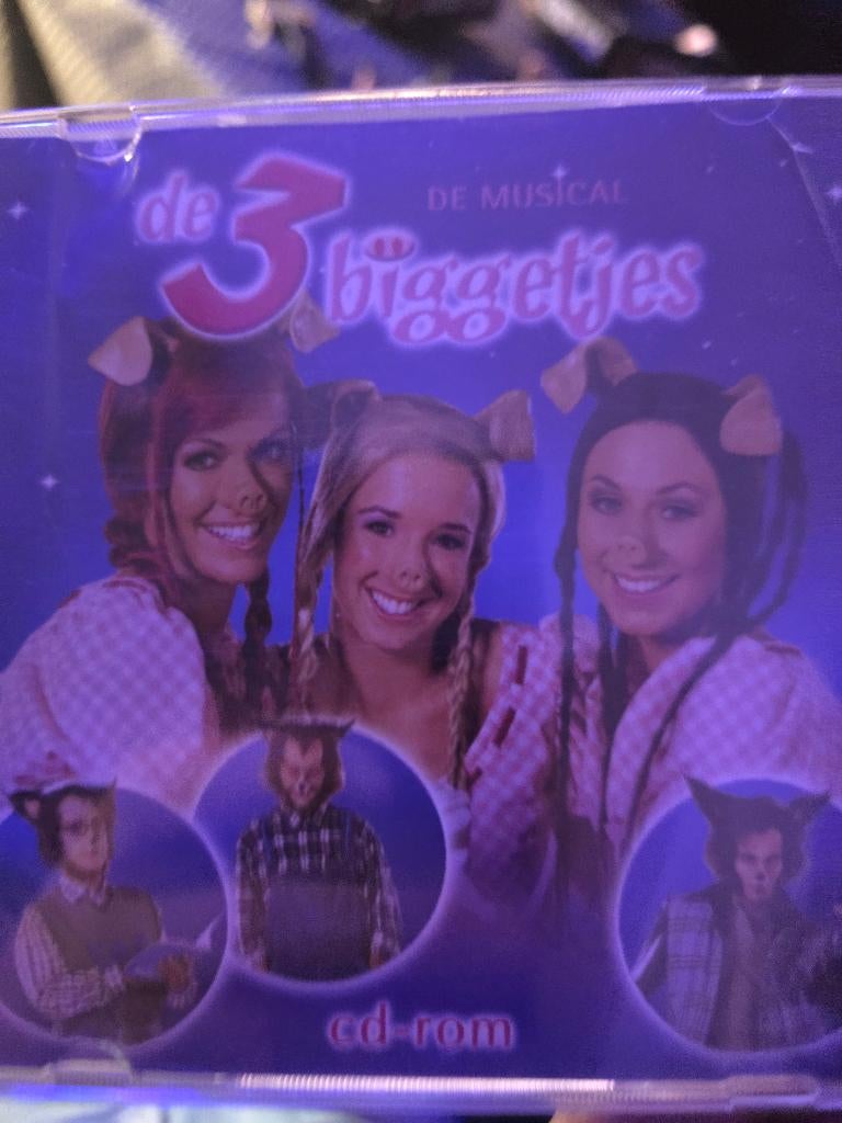 K3 de 3 biggetjes cd, Ophalen of Verzenden, Zo goed als nieuw, Muziek
