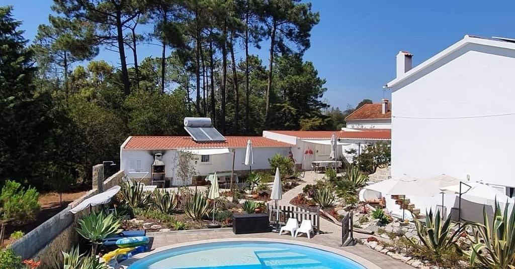 maison de vacances avec piscine et aire de jeux, mer 5km, li, Propriétaire