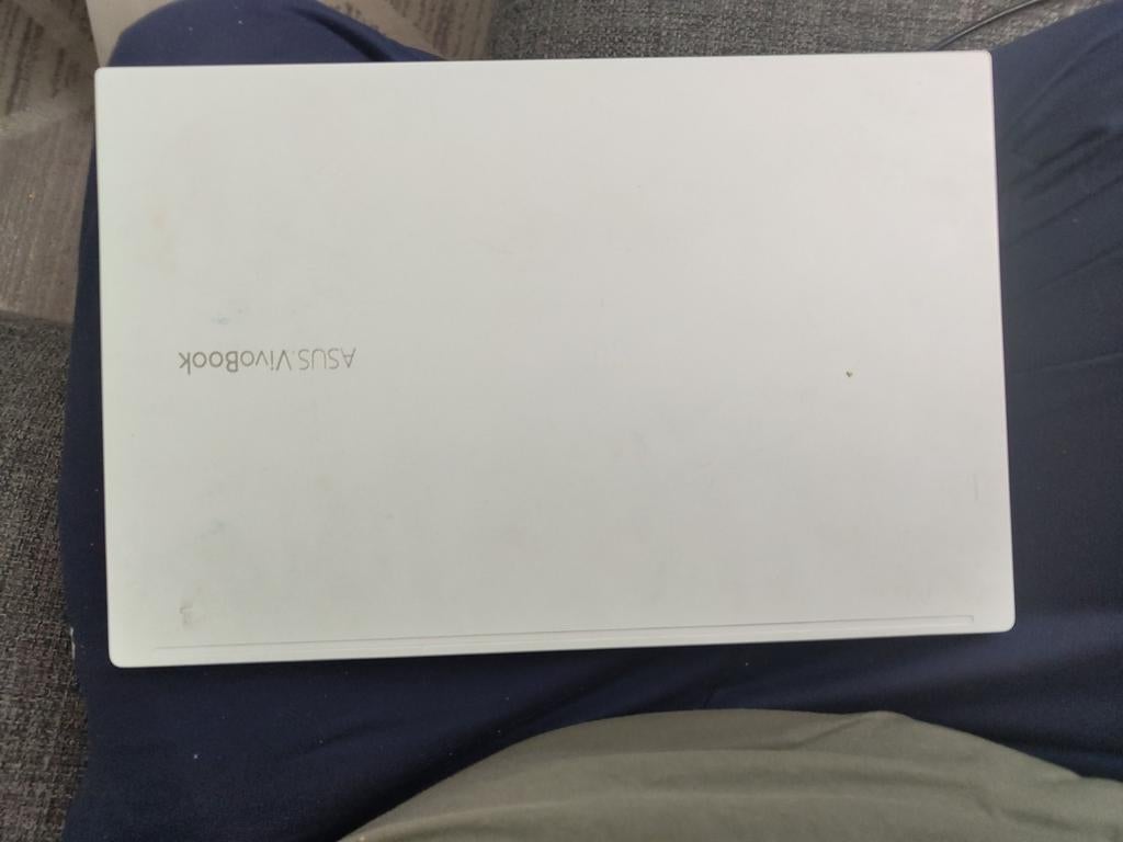 Asus vivobook, Enlèvement