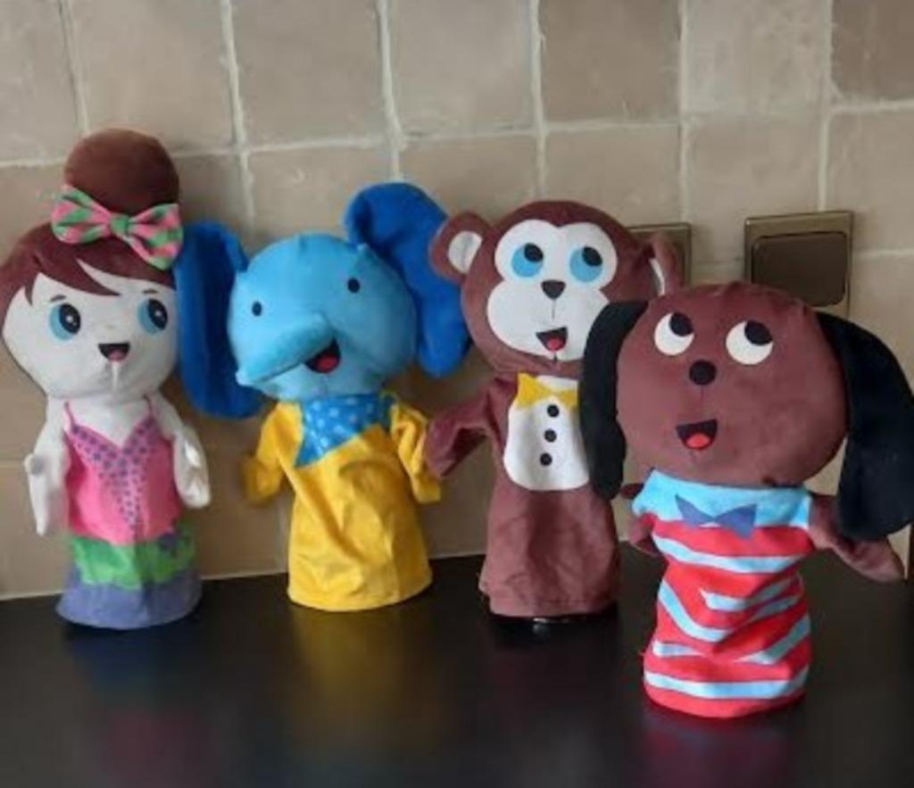 Handpoppen x4 hond, aap, olifant..., Kinderen en Baby's, Speelgoed | Poppen, Zo goed als nieuw, Ophalen of Verzenden