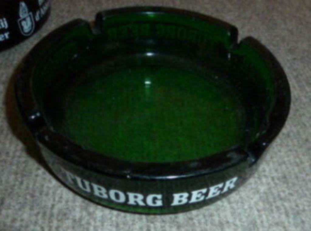 # groen glazen asbak TUBORG BEER, Enlèvement ou Envoi, Utilisé, Autres types, Autres marques