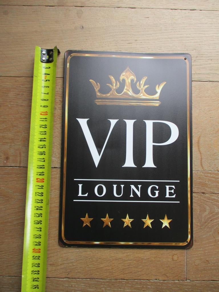 ijzeren Vip lounge plaat ,mooi voor in clubhuis of poolhouse, Verzamelen, Ophalen of Verzenden, Nieuw, Reclamebord