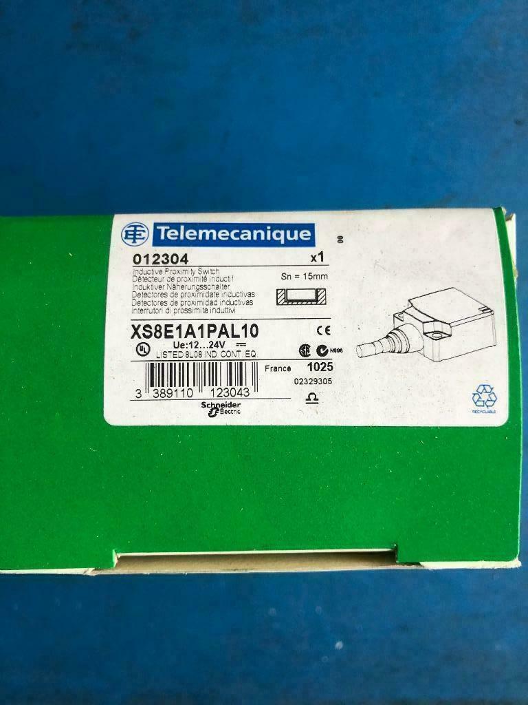 Schneider Electric SE inductieve naderingsschakelaar - XS8E1, Ophalen of Verzenden, Nieuw