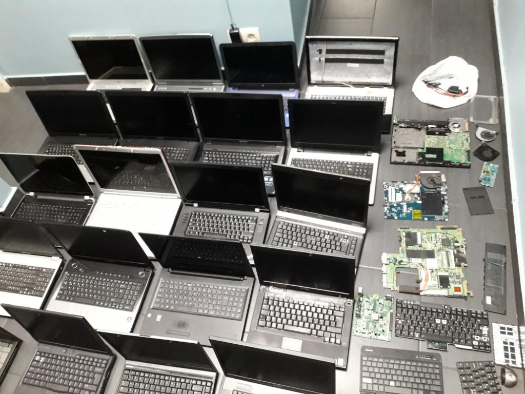 LOT PC POUR PIECE, Informatique & Logiciels, Autres modèles, Enlèvement, Utilisé, Azerty