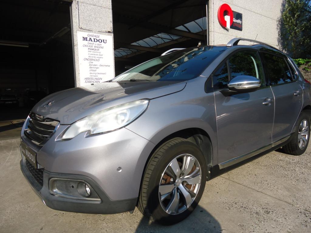 PEUGEOT 2008 ALURRE 1.2 CC, Voorwielaandrijving, Euro 6, 1199 cc, Leder en Stof