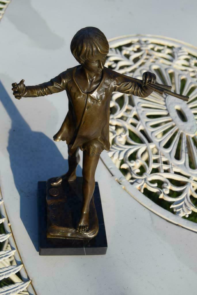 Bronzen beeld gesigneerd op marmeren voet (Peter Pan), Ophalen of Verzenden, Brons