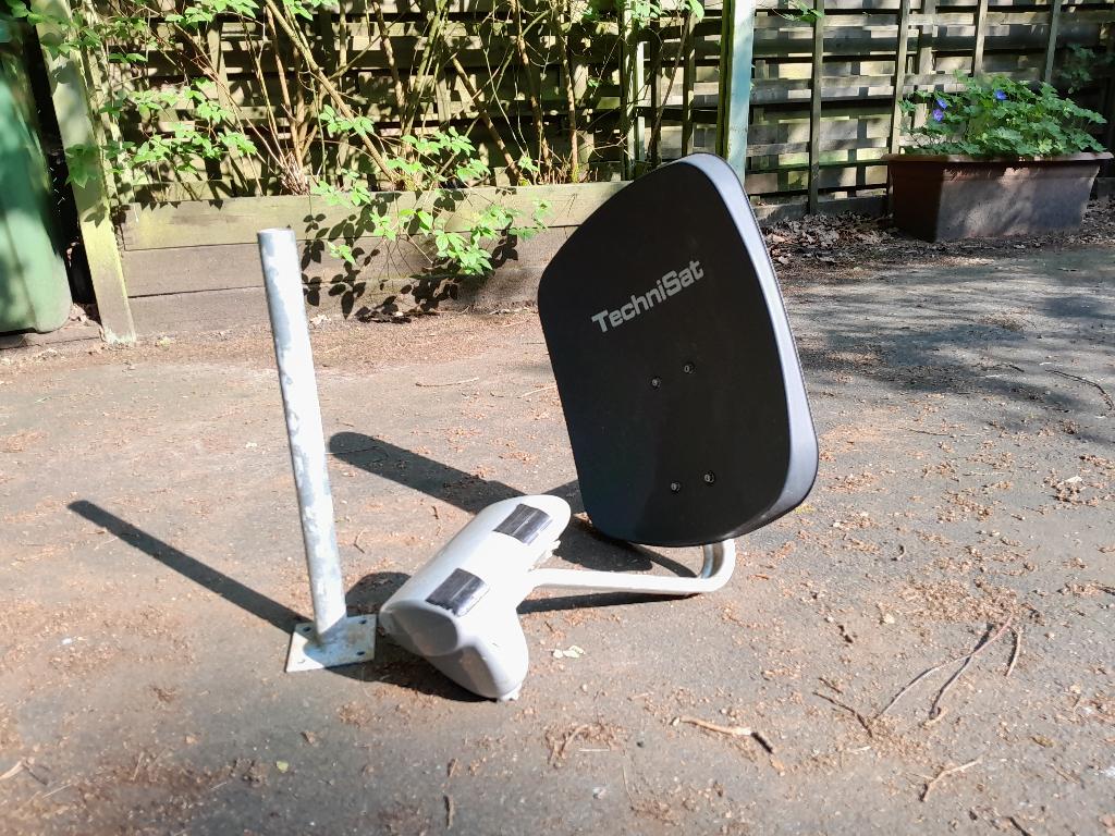 Technisat Multytenne met bodemstaander, Enlèvement, Utilisé, Antenne (parabolique), Autres marques