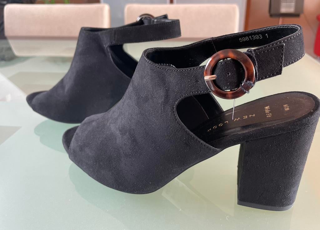 Chaussure femme en daim à talon haut taille 39 - NEUF, Neuf, Enlèvement ou Envoi, Chaussures à haut talons, Noir
