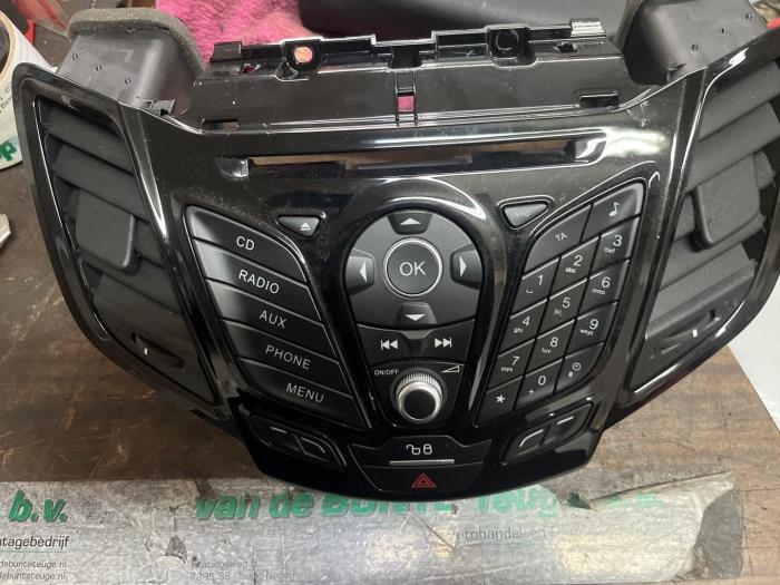 Radiobedienings paneel van een Ford Fiesta, Gebruikt, -, -, Ophalen of Verzenden