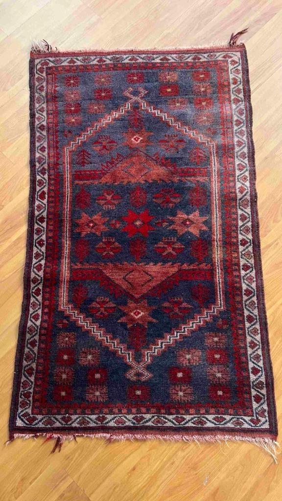 Tapis soyeux couleurs mates rouge bleu 120/72 cm, Enlèvement ou Envoi