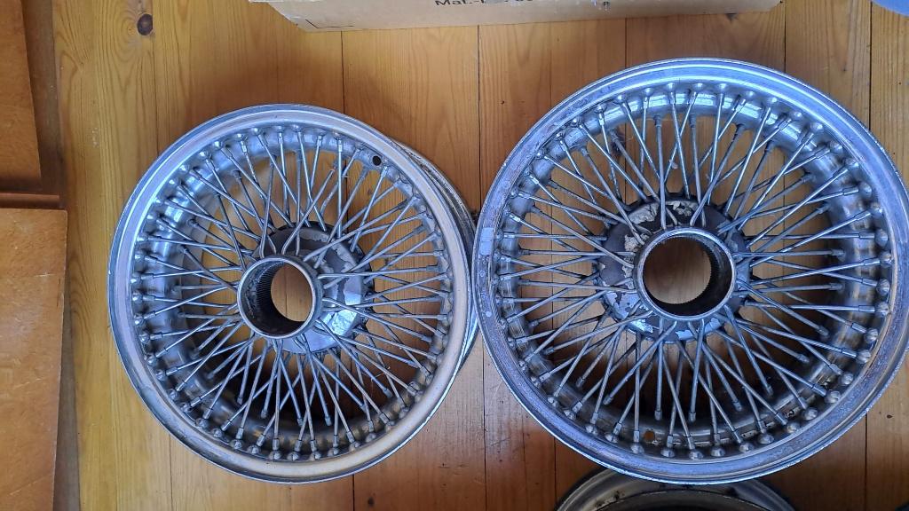 Jaguar E Type Aston Martin DB6 serie 2 spaken velgen, Ophalen, Gebruikt, Personenwagen, Velg(en)