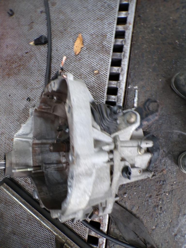 Boite de vitesses Renault Clio2 1.2i 44kw 2001-2006 LP/14744, Enlèvement, Utilisé, Renault