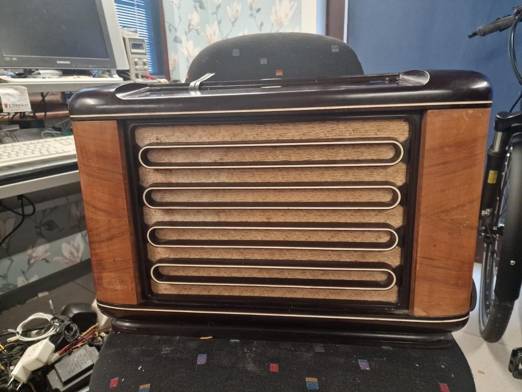 Vintage Philips Radio, Antiek en Kunst, Ophalen