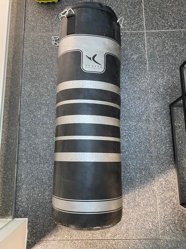 Bokszak domyos met ketting - lengte 1m10, Ophalen, Zo goed als nieuw, Bokszak