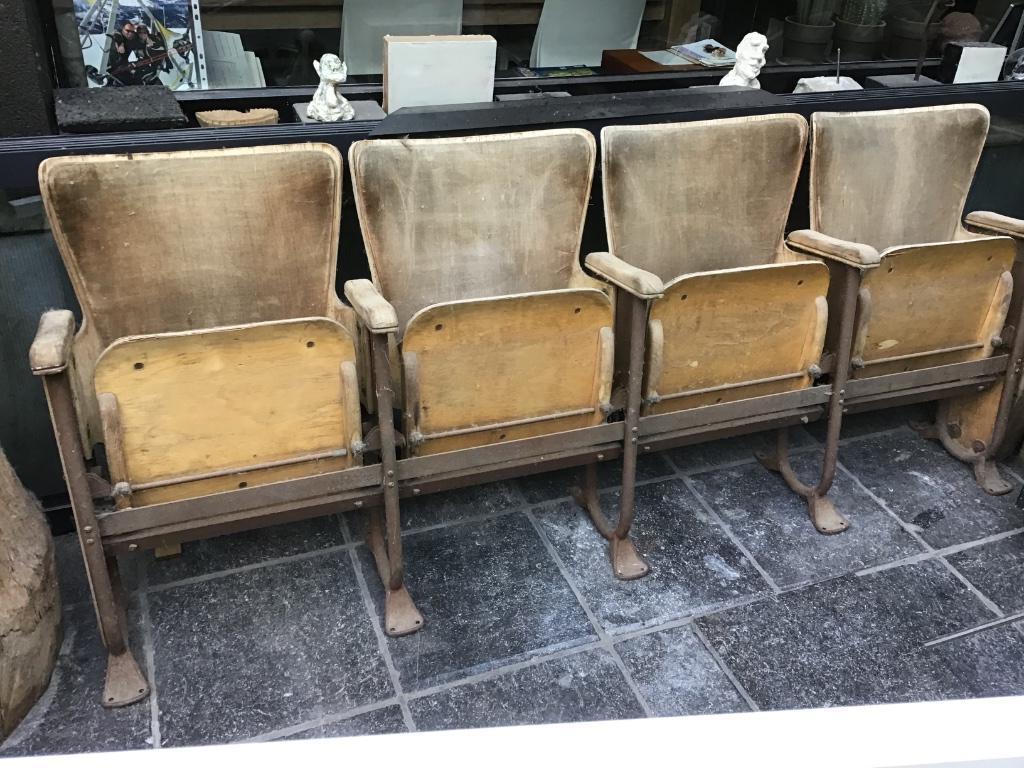 cinemastoelen, Enlèvement