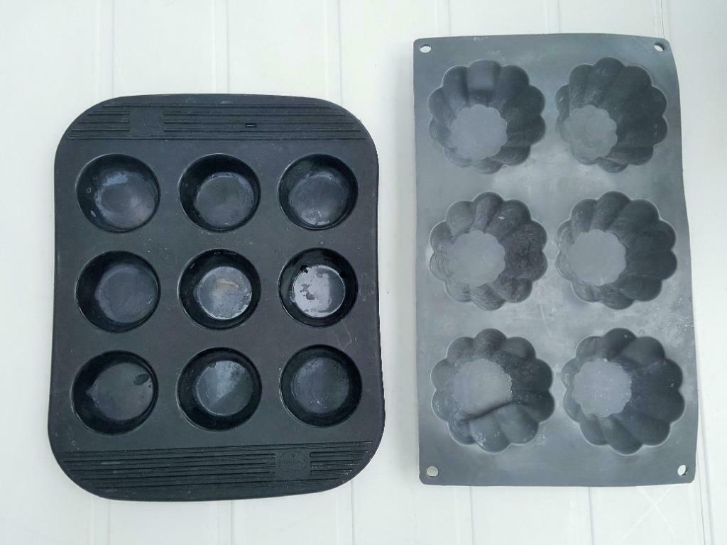 lot 2 moules silicone 1x9 individuel + 1x6 très peu servi, Enlèvement ou Envoi, Utilisé, Moule