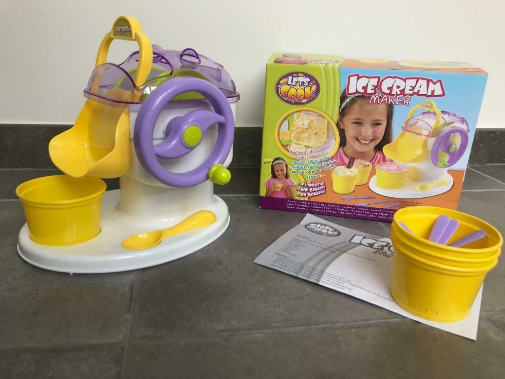 Ice cream maker: ijsjes maken met kinderen!, Enlèvement ou Envoi, Comme neuf, Garçon ou Fille