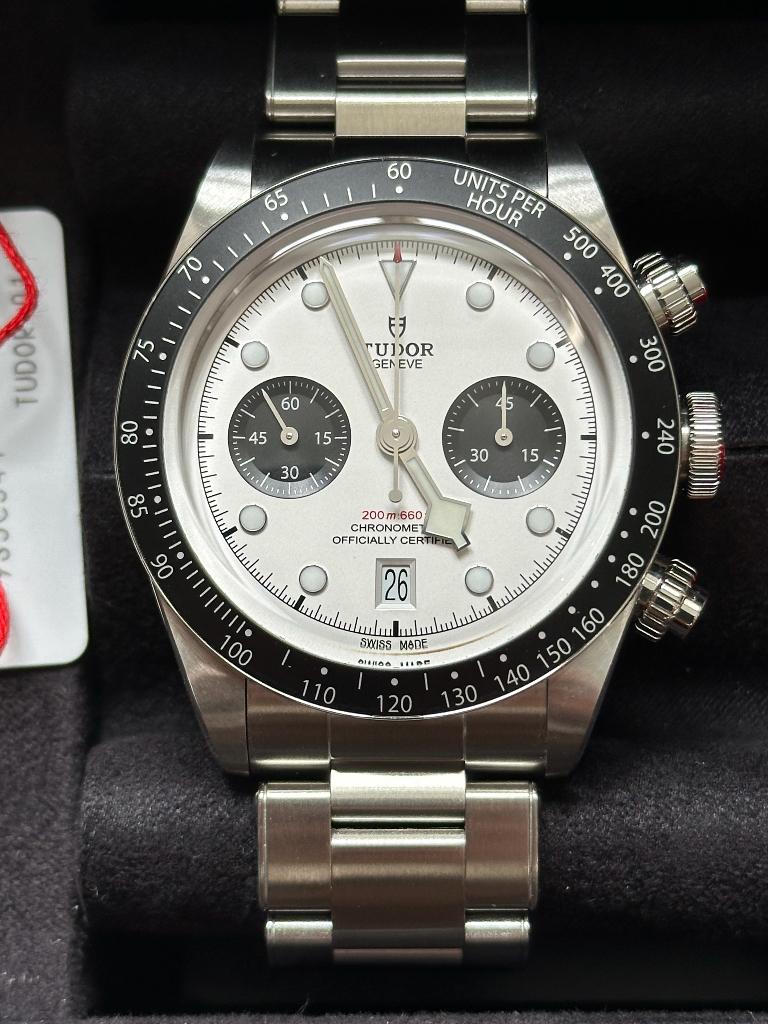 Tudor Black Bay Chrono White Panda, Bijoux, Sacs & Beauté, Montres | Hommes, Comme neuf, Montre-bracelet, Acier, Acier, Enlèvement