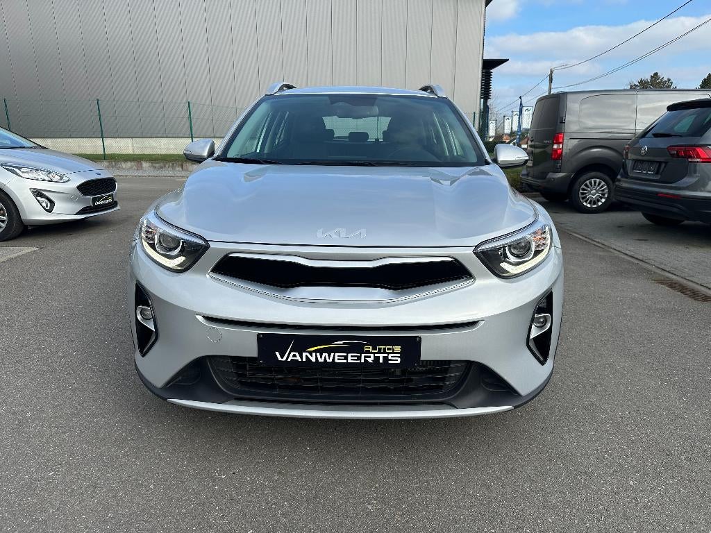 Kia Stonic, benzine, AUTOMAAT, 2024, CAMERA /CARPLAY-ANDROID, Auto's, Kia, Stof, Euro 6, USB, https://public.car-pass.be/vhr/0bbea489-6bc8-4522-bd33-30a8ba92c527