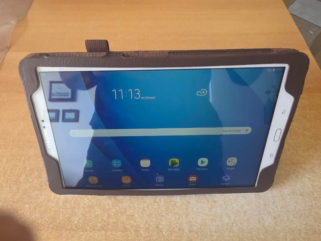 samsung galaxy tab A8 sm-x200 ,lederen case, Sm-x200, Samsung tab A, Enlèvement ou Envoi, 10 pouces