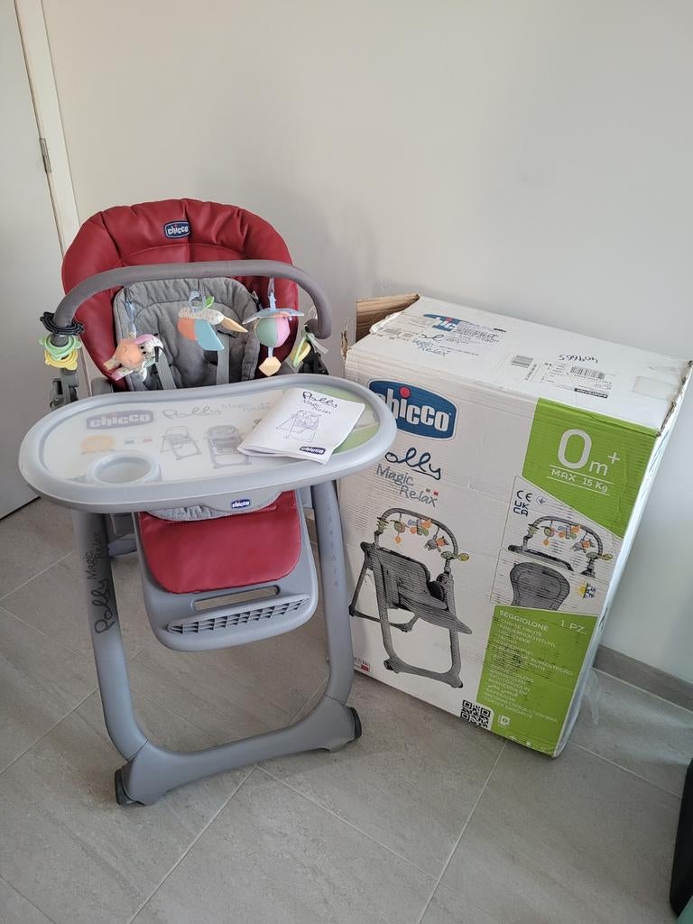 Chicco Polly Magic Relax rood meegroeikinderstoel 0-15kg, Kinderen en Baby's, Ophalen, Zo goed als nieuw, Meegroeistoel, Gordel(s)