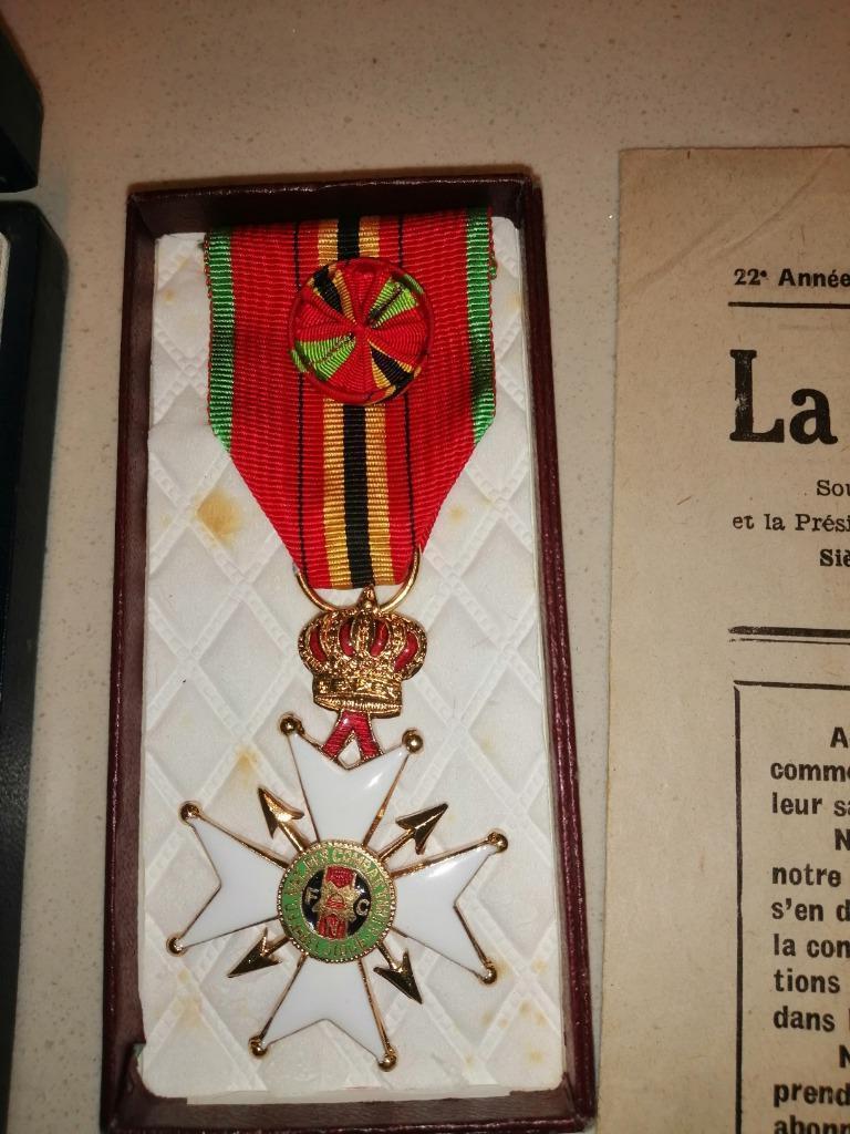 BELGIQUE - CROIX ROUGE - MEDAILLES + DIVERS - 1944 1970, Ophalen of Verzenden, Overige soorten, Lintje, Medaille of Wings