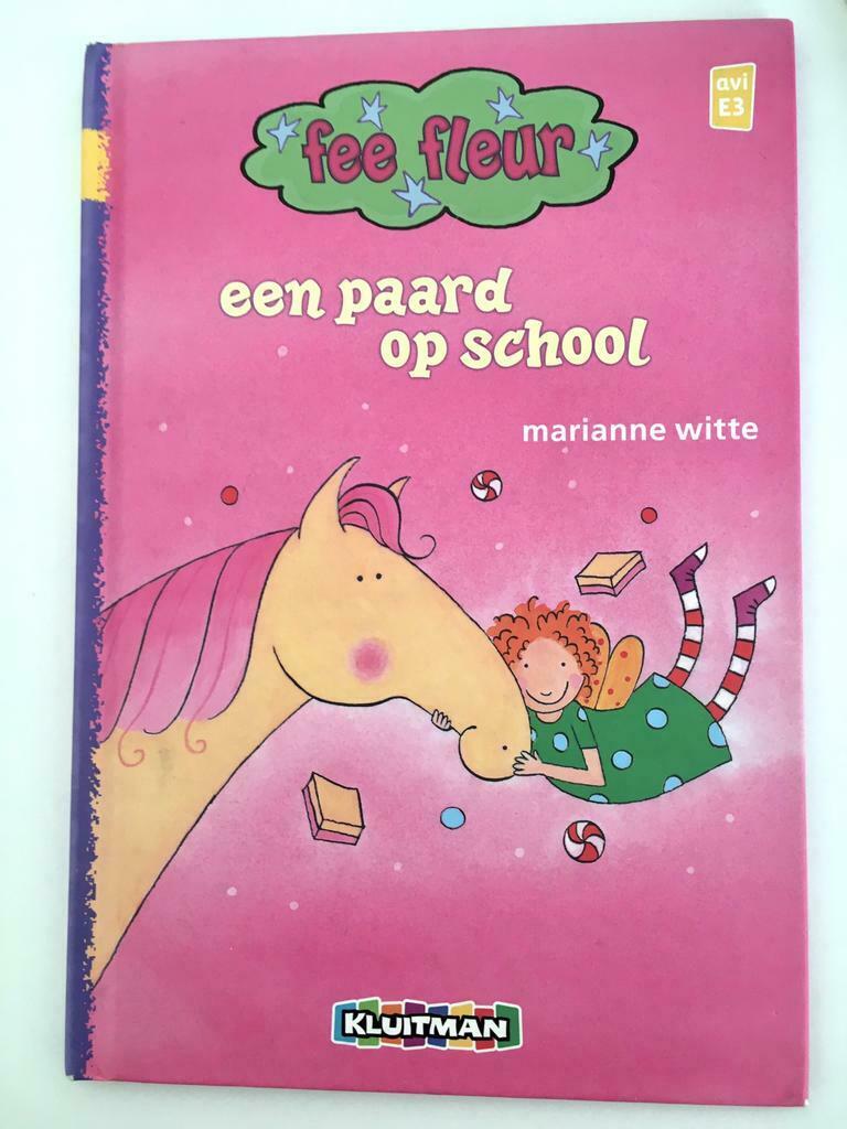 Boek "een paard op school", Ophalen of Verzenden, Zo goed als nieuw, Fictie algemeen