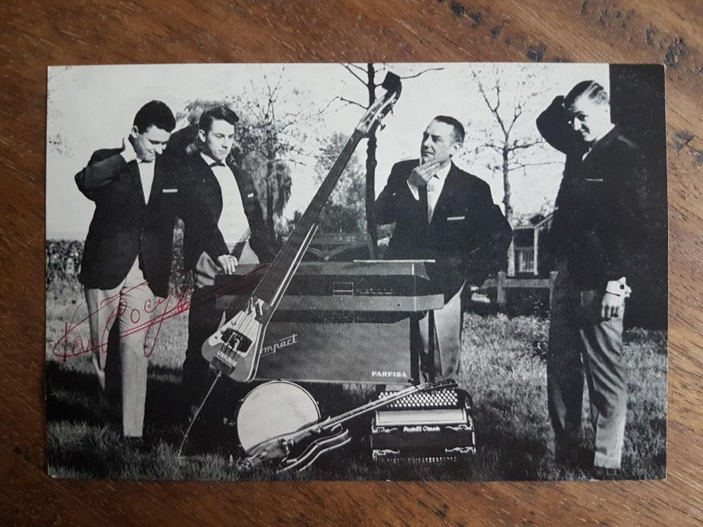 Brasschaat The Medium Boys Muziekgroep Accordeon Gitaar Bass, Verzamelen, Postkaarten | België, Ophalen of Verzenden, 1960 tot 1980