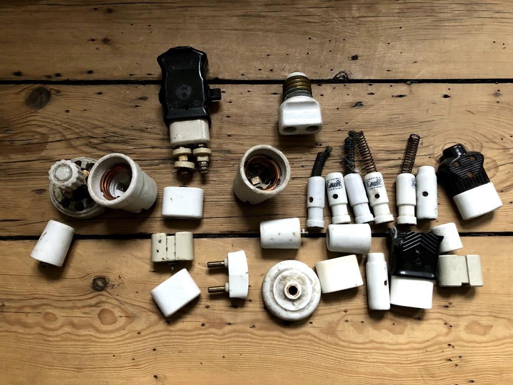 Porselein, oude elektrische elementen, Verzenden