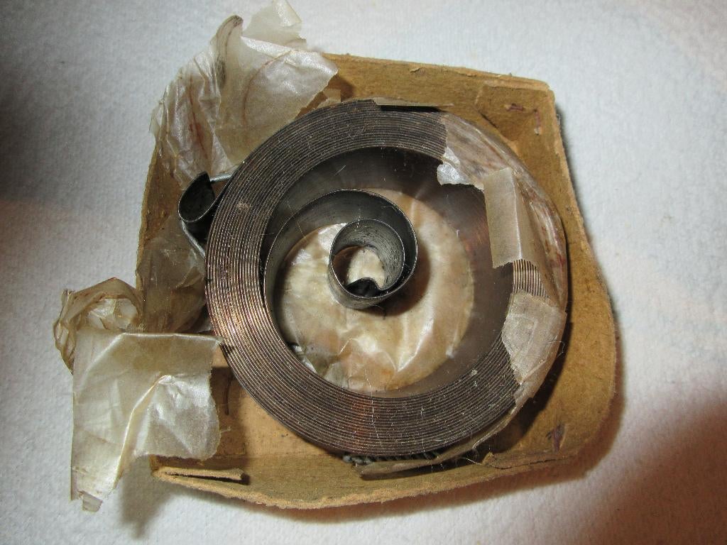 Gros ressort de pendule ressort pour horloge horlogerie, Antiquités & Art, Antiquités | Horloges, Enlèvement