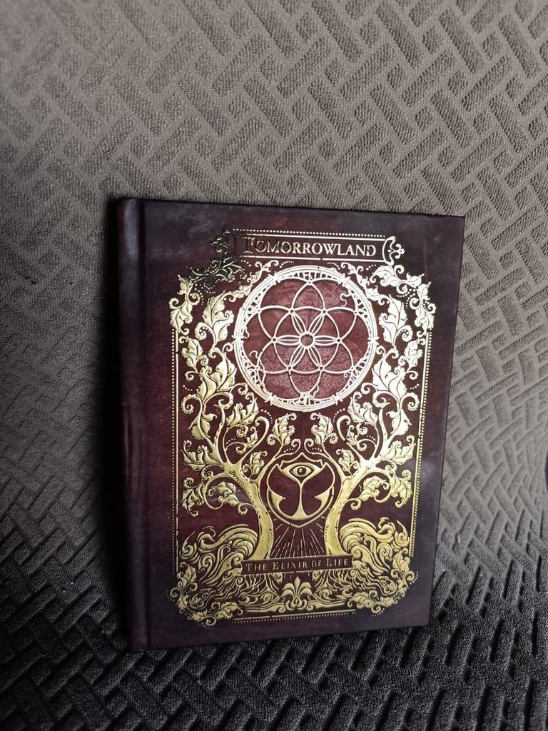 Tomorrowland : The elixir of life  3 cd, Ophalen of Verzenden