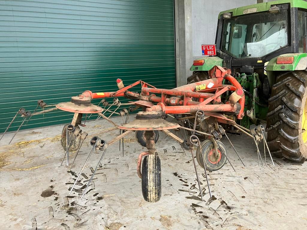 Schudder Kuhn GF 452 M, Enlèvement, Agricole