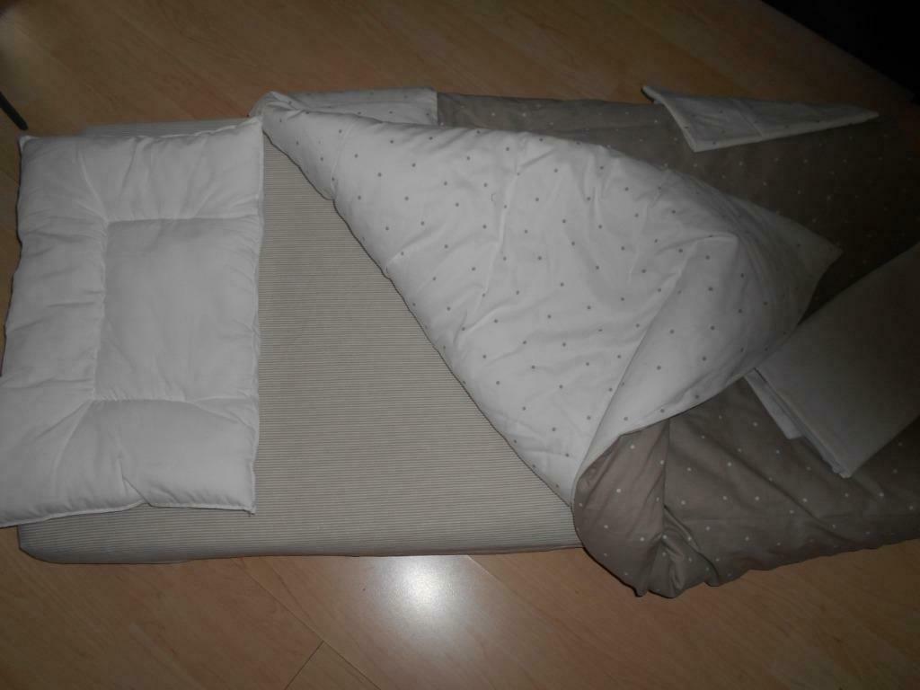 IKEA....garniture de lit cage ...lot de 5 pièces, Garçon ou Fille, Beige, Housse de couette, Comme neuf