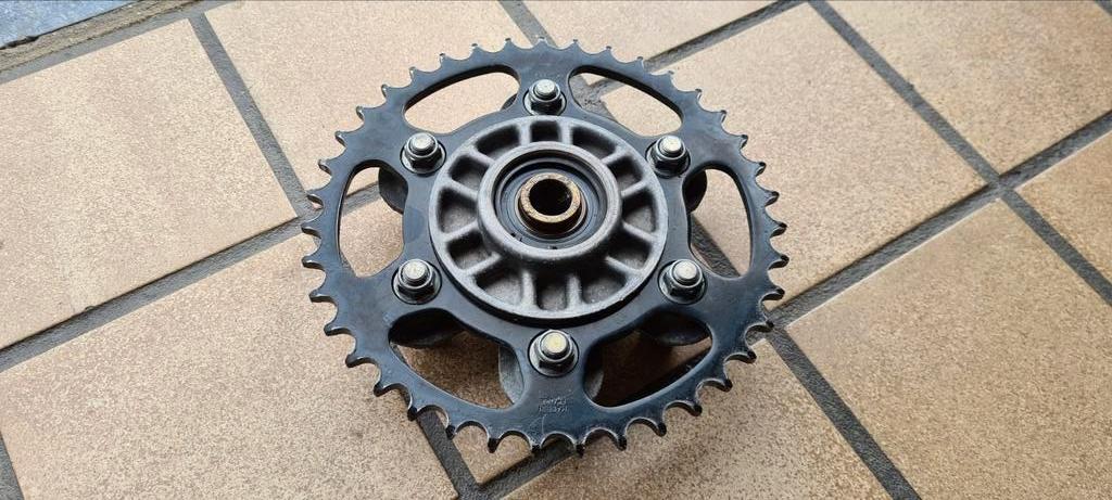 Couronne et porte couronne Ducati, Motos, Pièces | Ducati, Enlèvement ou Envoi