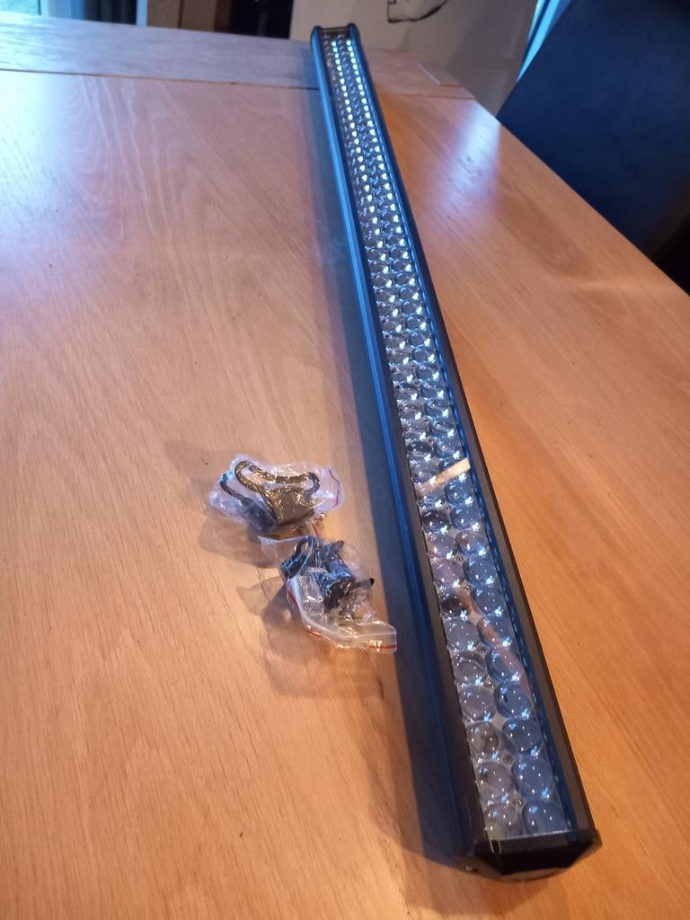 Ledbar, Enlèvement
