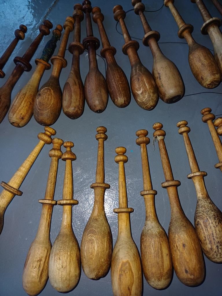 Kantklossen 31 stuks vintage, Ophalen, Zo goed als nieuw