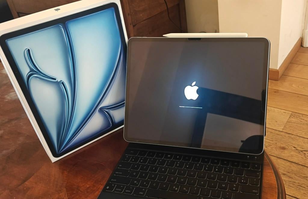 iPad Air 13 pouces M3 (7e génération/2025) 256 Go WIFI, Gris, Apple iPad Air, 13 pouces ou plus, Comme neuf