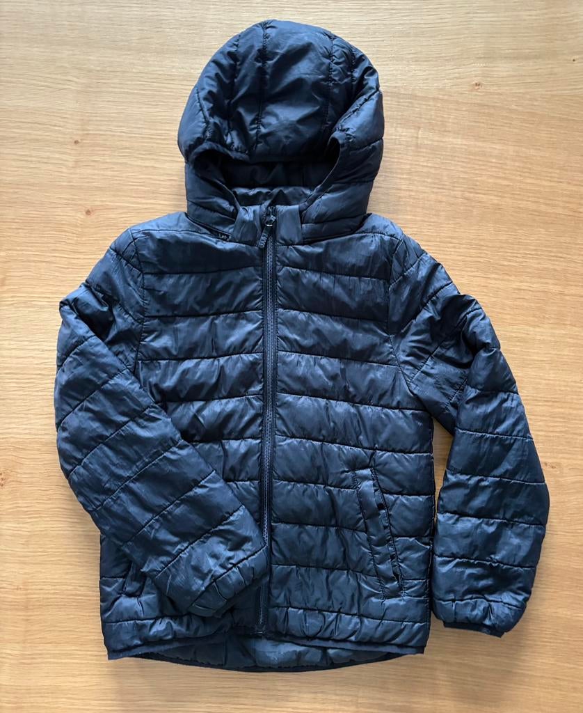 Doudoune légère noire H&M - 9 ans - 8€, Garçon, Enlèvement ou Envoi, Utilisé, H&M, C&A,...
