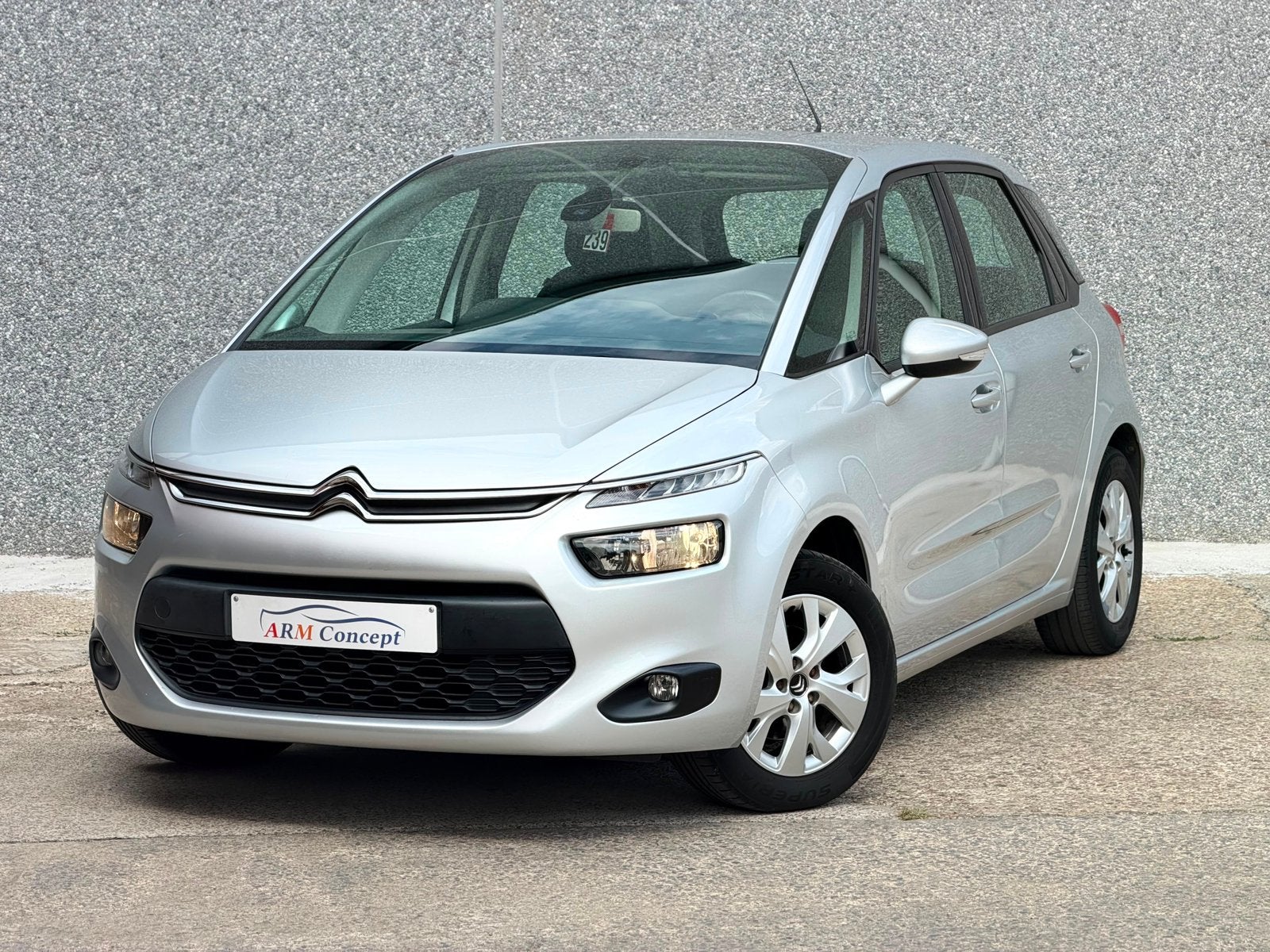Citroen C4 Picasso 1.2 Essence 2016 EURO 66 feuille rose, Argent ou Gris, Achat, Euro 6, Entreprise