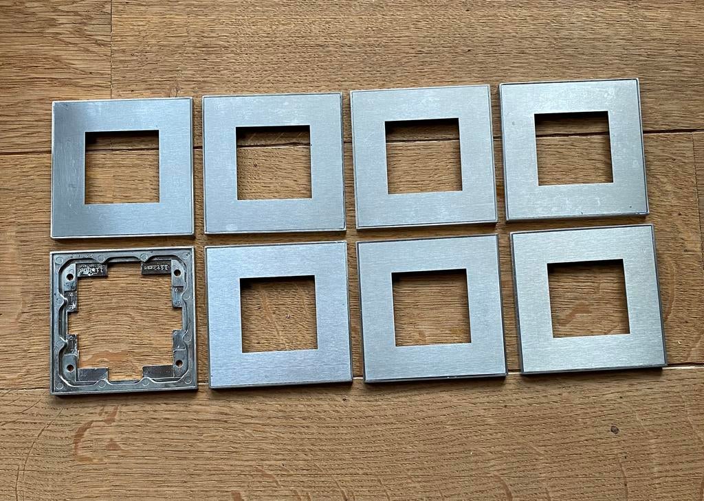 Lithos RVS afdekplaatjes, Doe-het-zelf en Bouw, Elektriciteit en Kabels, Ophalen of Verzenden, Gebruikt, Stopcontact