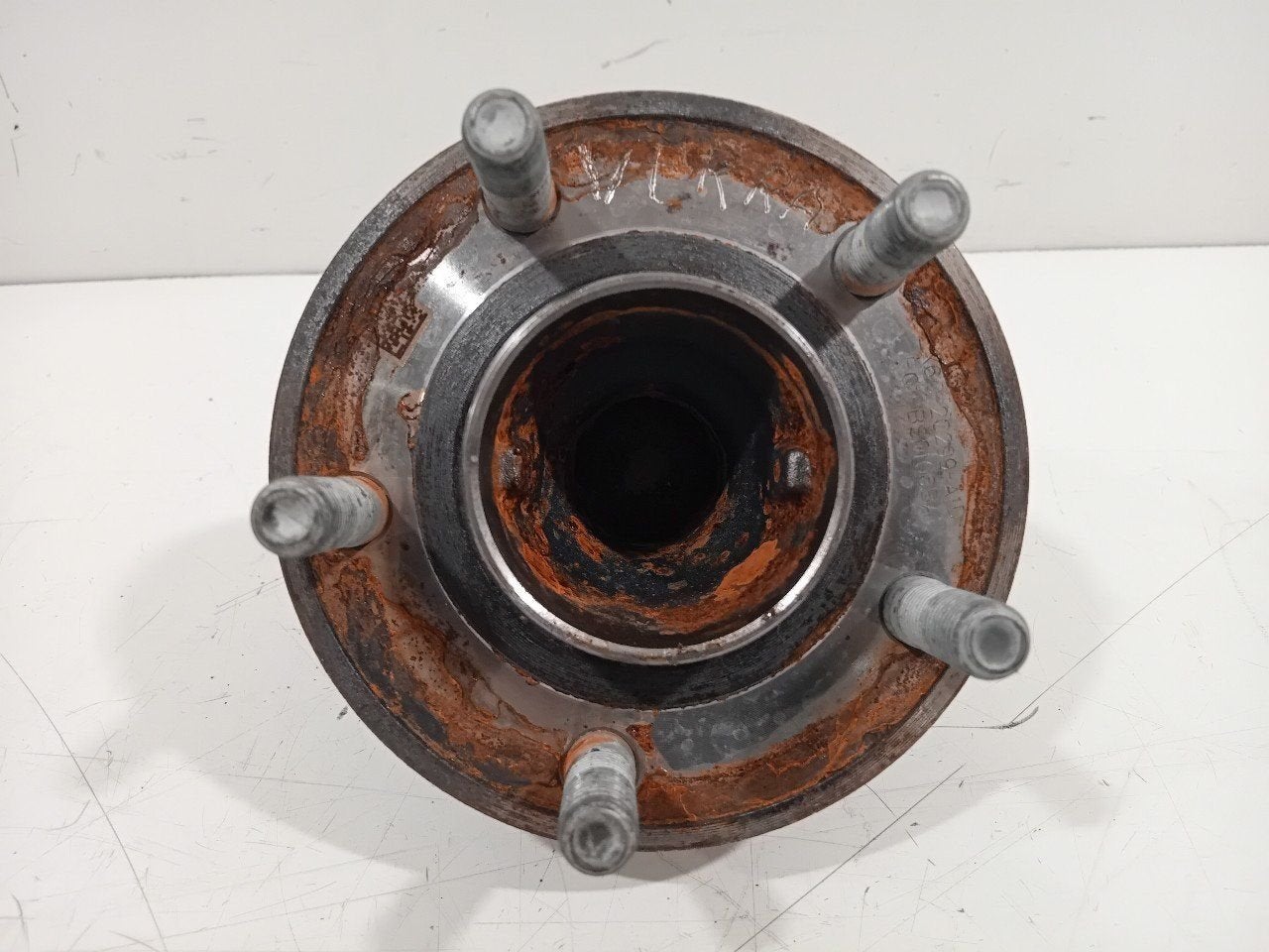 Wielnaaf rechts achter Ford Kuga, Onderdelen@venauto.nl, Van der Ven Autorecycling B.V., Gebruikt, Ettenseweg 76, 4706 PB Roosendaal, The Netherlands