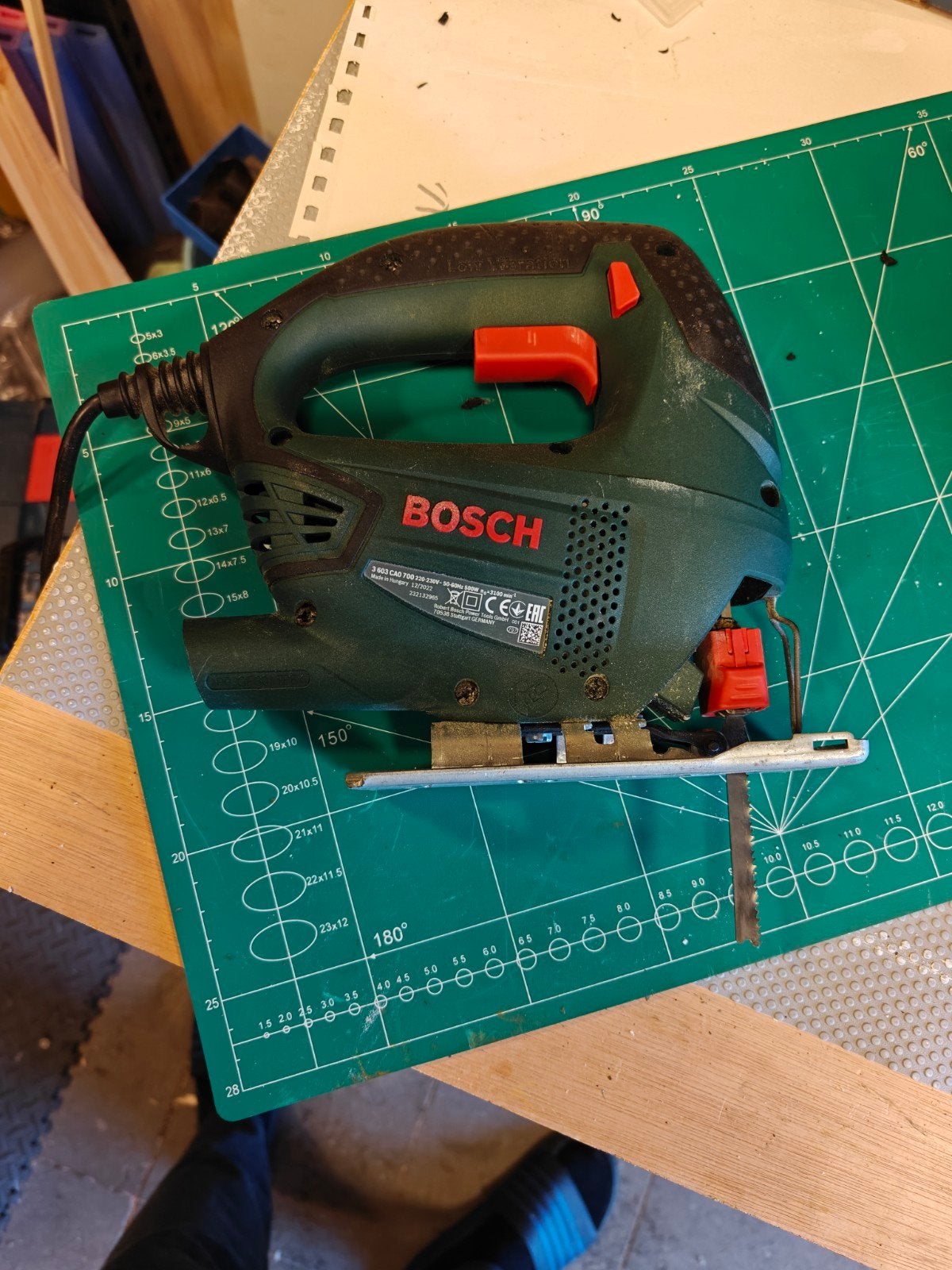 Bosch pst 650 500w figuurzaag, Doe-het-zelf en Bouw, Ophalen, Zo goed als nieuw, Bosch groen, Figuurzaag