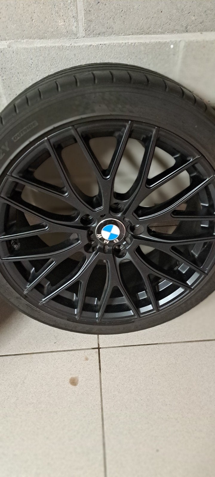 jantes bmw avec encore de très bons pneus, Autos : Pièces & Accessoires, Pneus & Jantes, Enlèvement, Pneu(s)