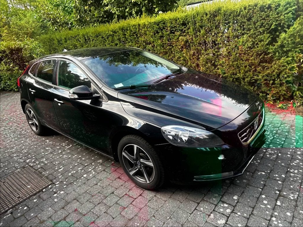 Volvo V40 T2 Essence/Benzine, Autos, Volvo, 90 kW, Achat, Euro 6, Boîte manuelle