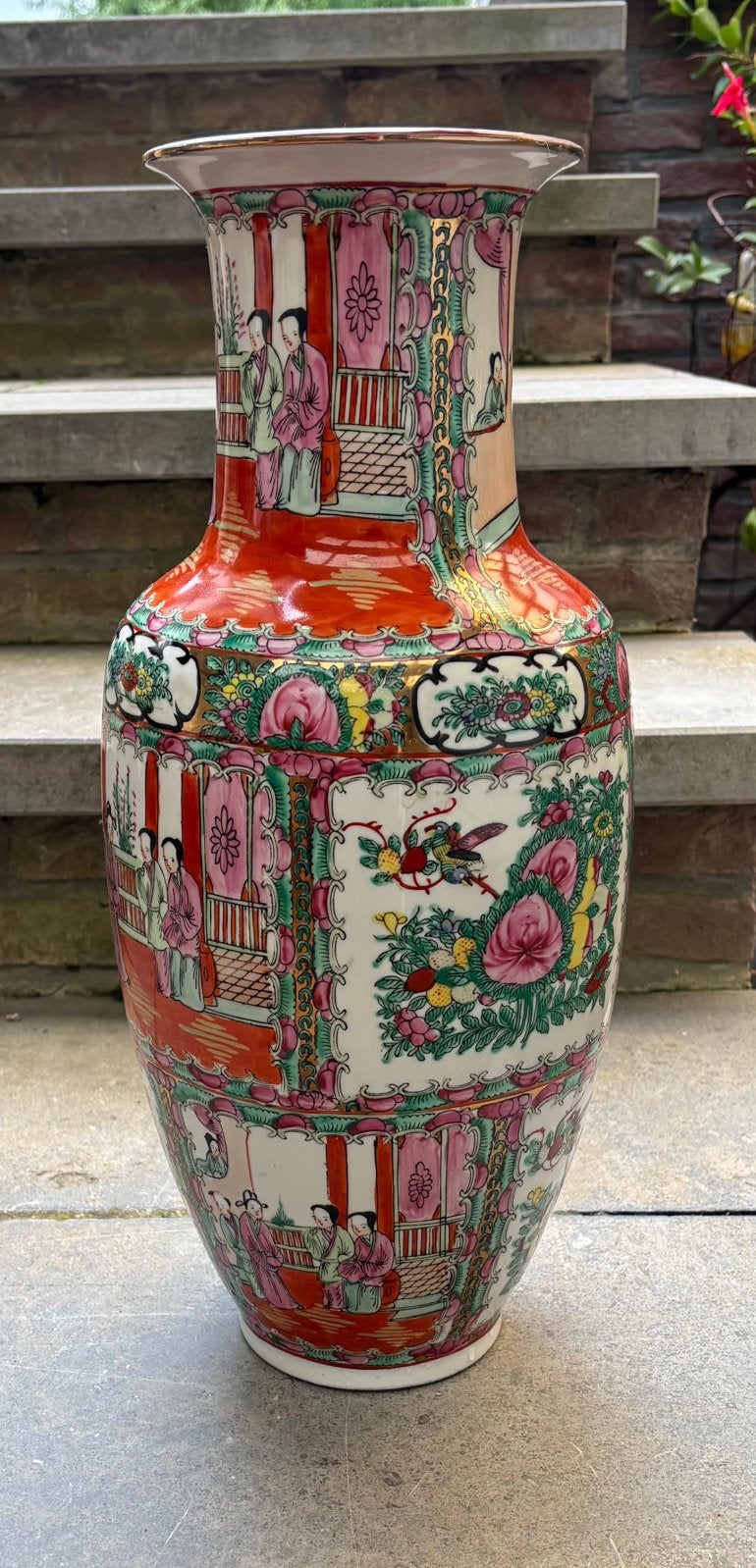 Vase chinois, Enlèvement